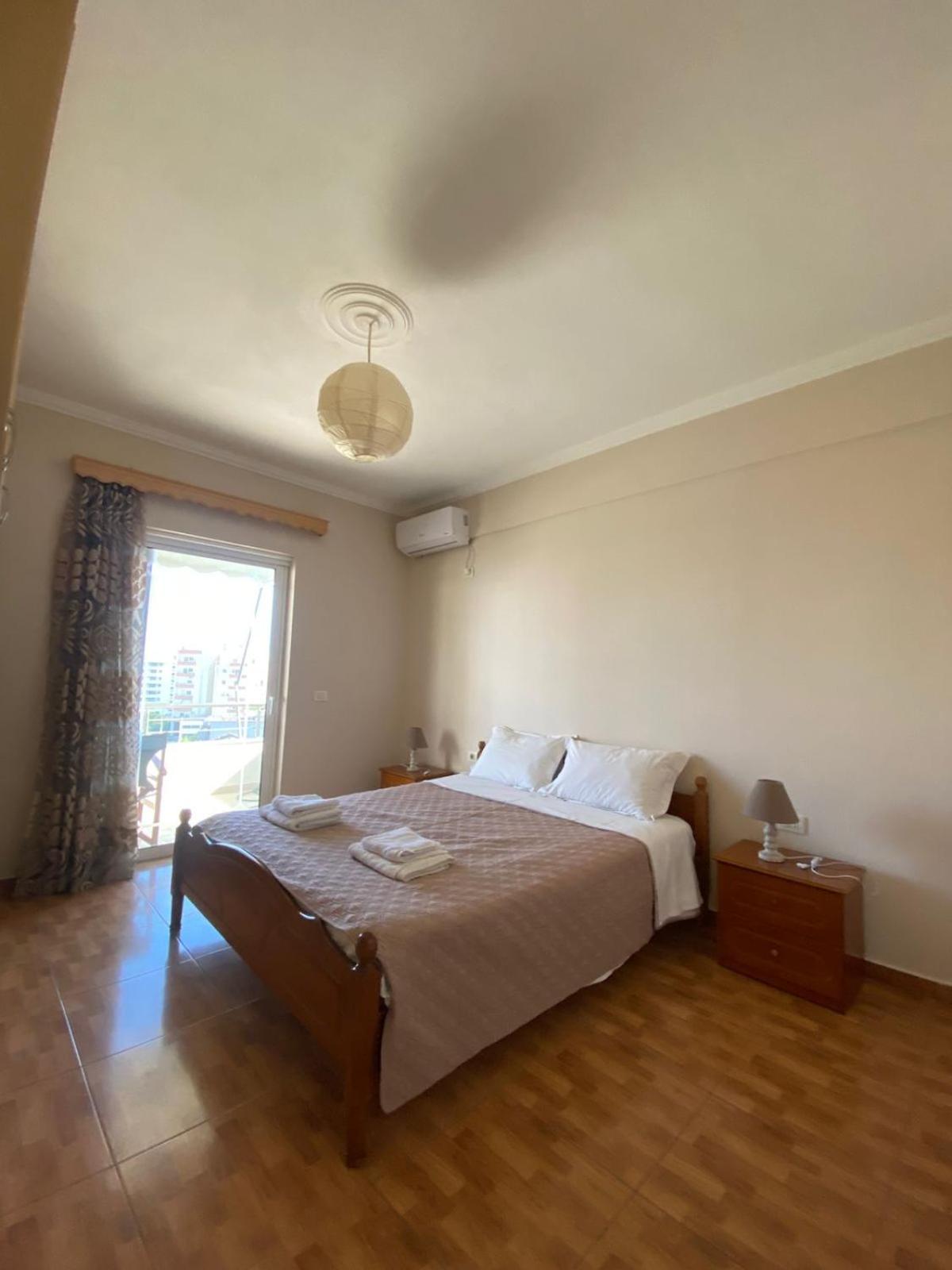 Achilles Apartment