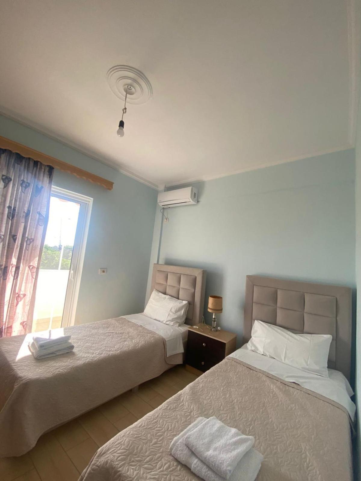 Achilles Apartment *