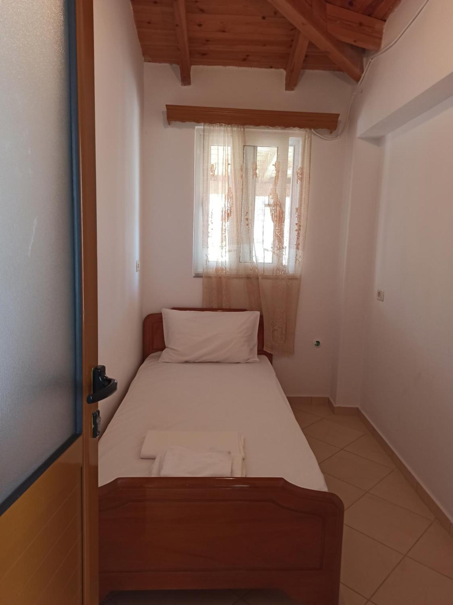 Apartment Achilles Sarandë